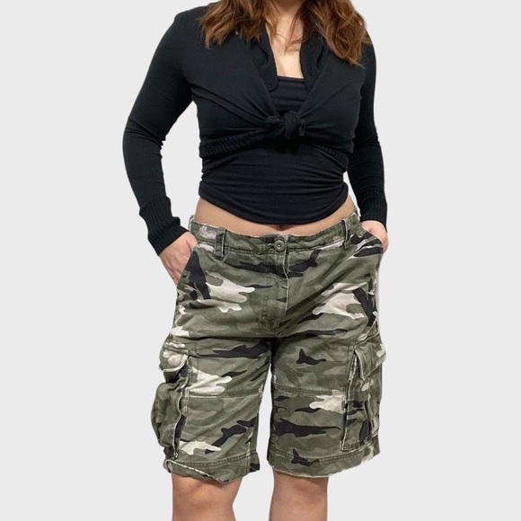 BeBop Green Camouflage Cargo Shorts - Picture 1 of 11
